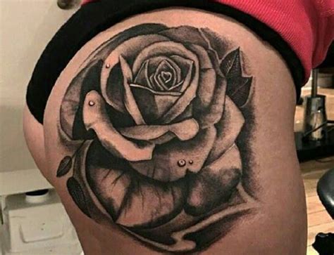 tatuajes para mujer nalga|Tattoos en nalga